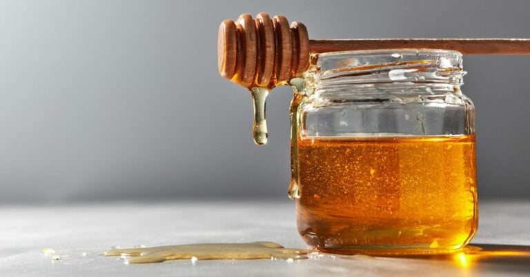 Can I Microwave Honey? | Decrystallize Safely