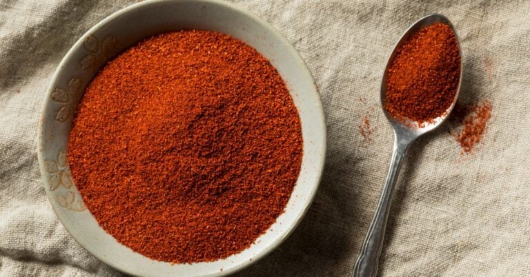 Substitution For Paprika | Best Swaps By Heat & Color